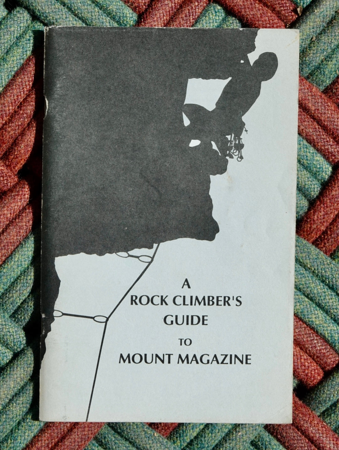 A Rock Climber's Guide to Mount Magazine by Bearden, Hollis, and Morris (1992)