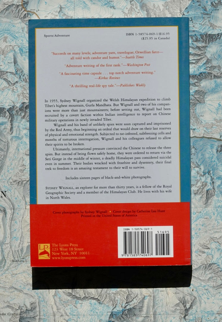 Spy on the Roof of the World by Sydney Wignall (2000)