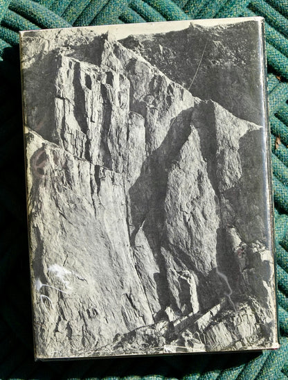 The Black Cliff by Crew, Soper & Wilson (1971)