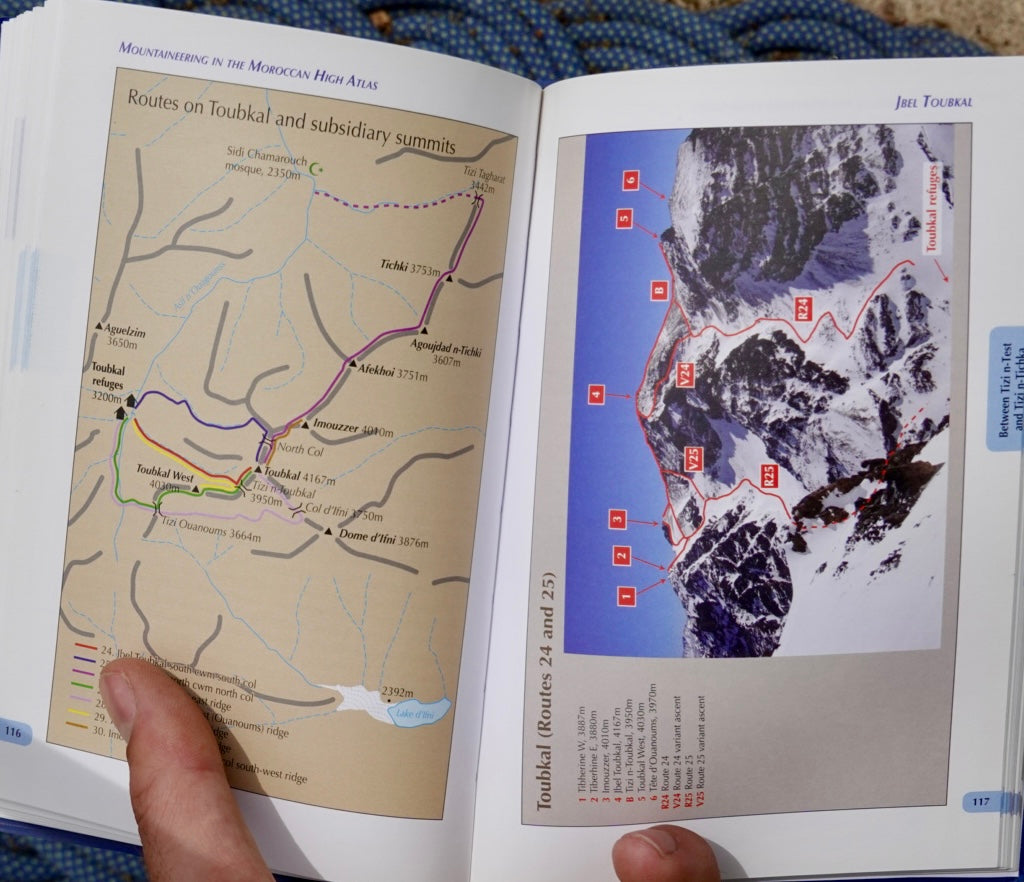 Mountaineering in the Moroccan High Atlas by Des Clark (2011)