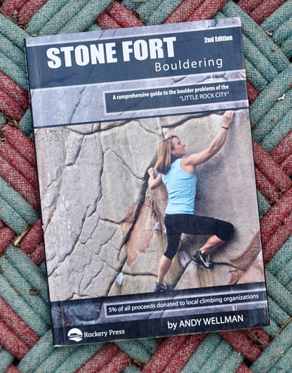Stone Fort Bouldering by Andy Wellman (2015)