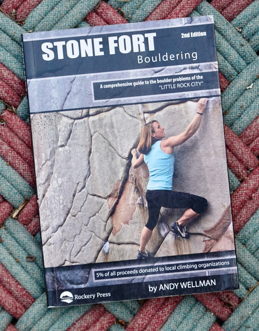 Stone Fort Bouldering by Andy Wellman (2015)