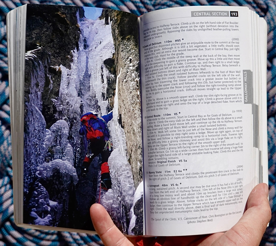 Lowland Outcrops by the Scottish Mountaineering Club (2004)