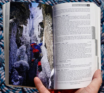 Lowland Outcrops by the Scottish Mountaineering Club (2004)